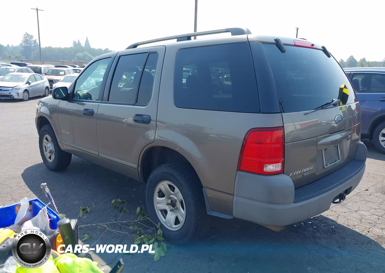 2002 Ford Explorer Xls VIN:1FMZU72K02UD66180 - 3