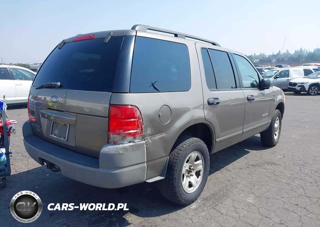 2002 Ford Explorer Xls VIN:1FMZU72K02UD66180 - 4