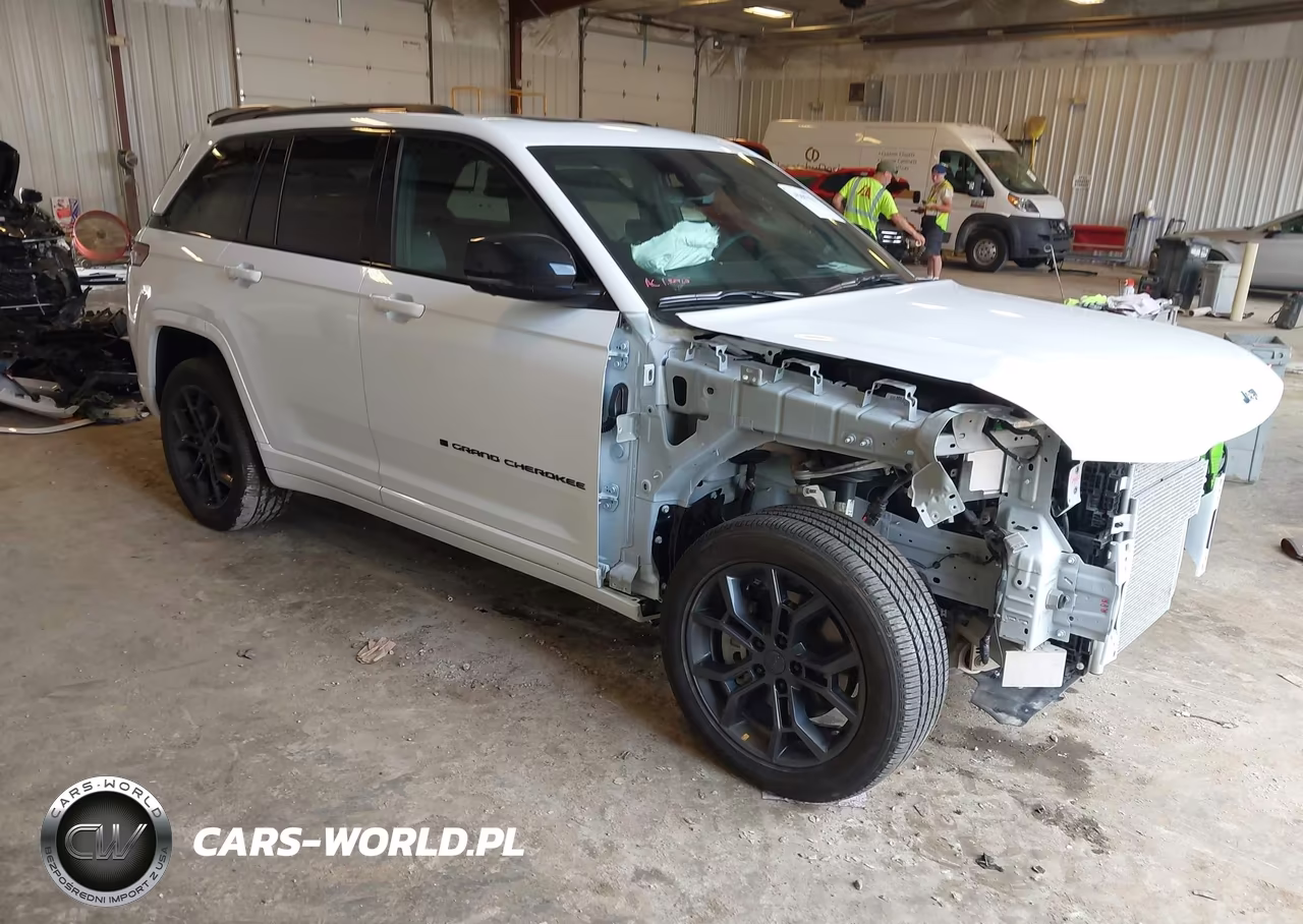 2025 Jeep Grand Cherokee 4Xe Anniversary Edition – zdjęcie 1 z 16