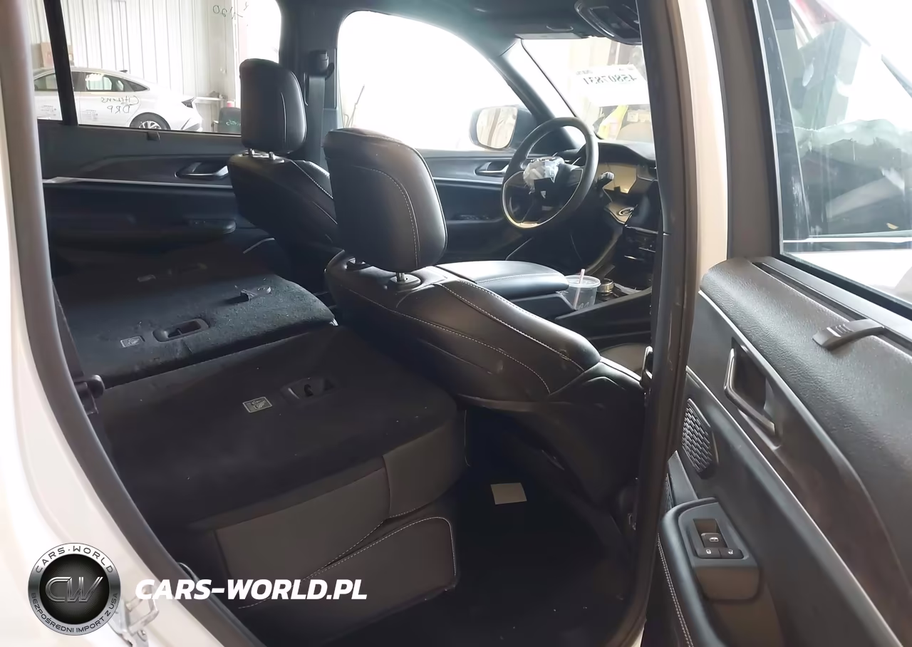 2025 Jeep Grand Cherokee 4Xe Anniversary Edition VIN:1C4RJYB61S8677910 - 8