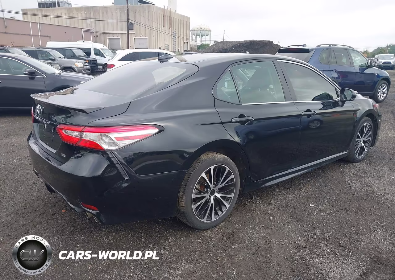2020 Toyota Camry Se VIN:4T1G11AK3LU862459 - 18