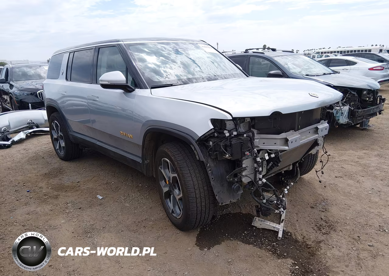 2023 Rivian R1S Adventure
