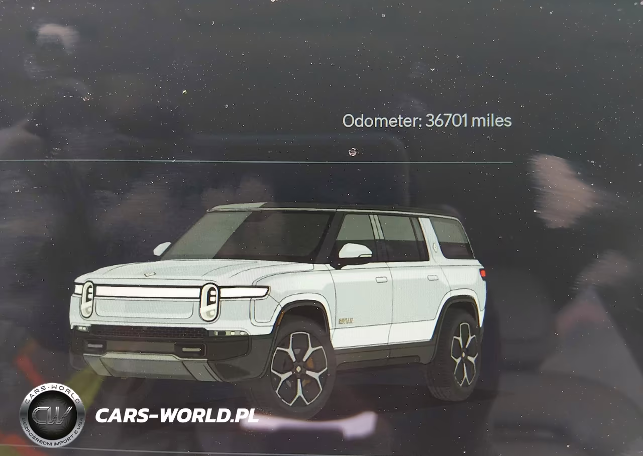 2023 Rivian R1S Adventure VIN:7PDSGABAXPN026014 - 16