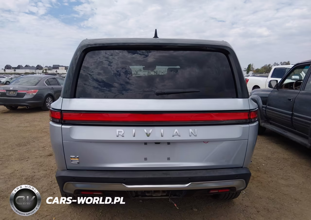 2023 Rivian R1S Adventure VIN:7PDSGABAXPN026014 - 17