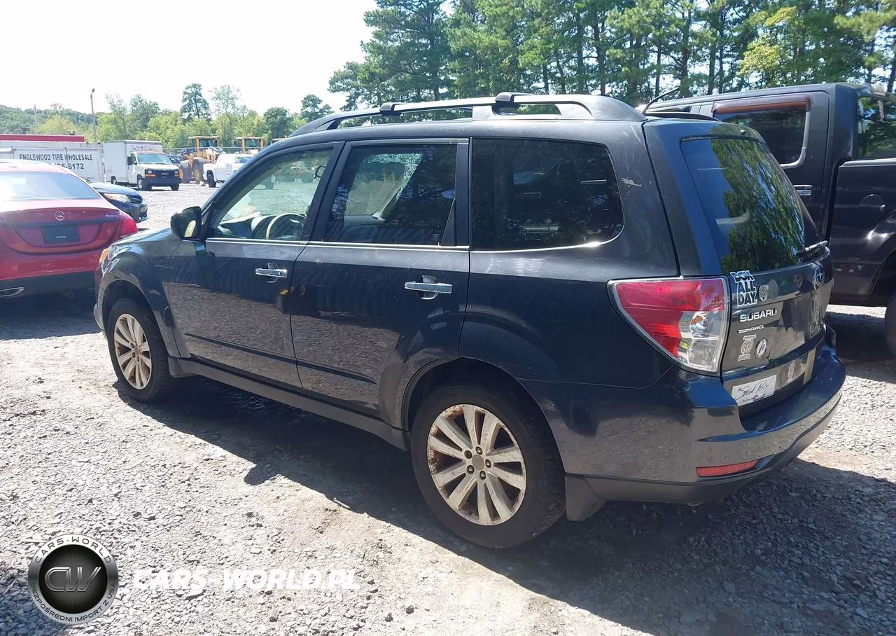 2012 Subaru Forester 2.5X Premium VIN:JF2SHADC1CH413354 - 3