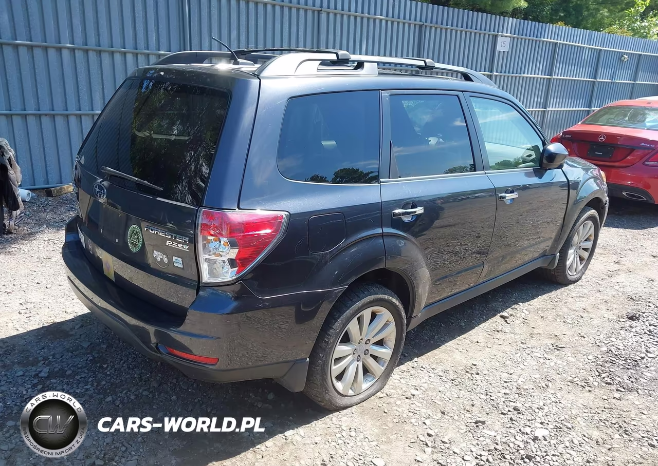 2012 Subaru Forester 2.5X Premium VIN:JF2SHADC1CH413354 - 4