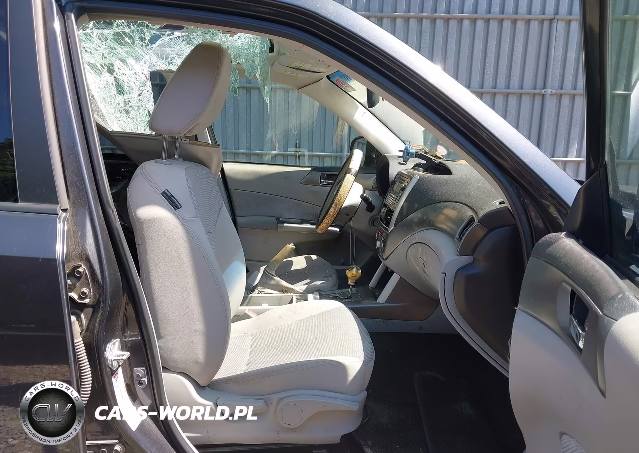 2012 Subaru Forester 2.5X Premium VIN:JF2SHADC1CH413354 - 5