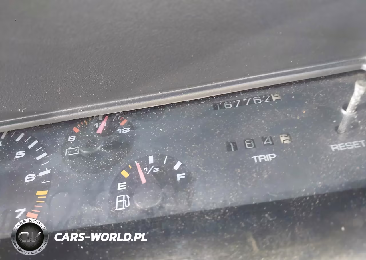 1993 Oldsmobile Cutlass Supreme S VIN:1G3WH14T0PD375130 - 7