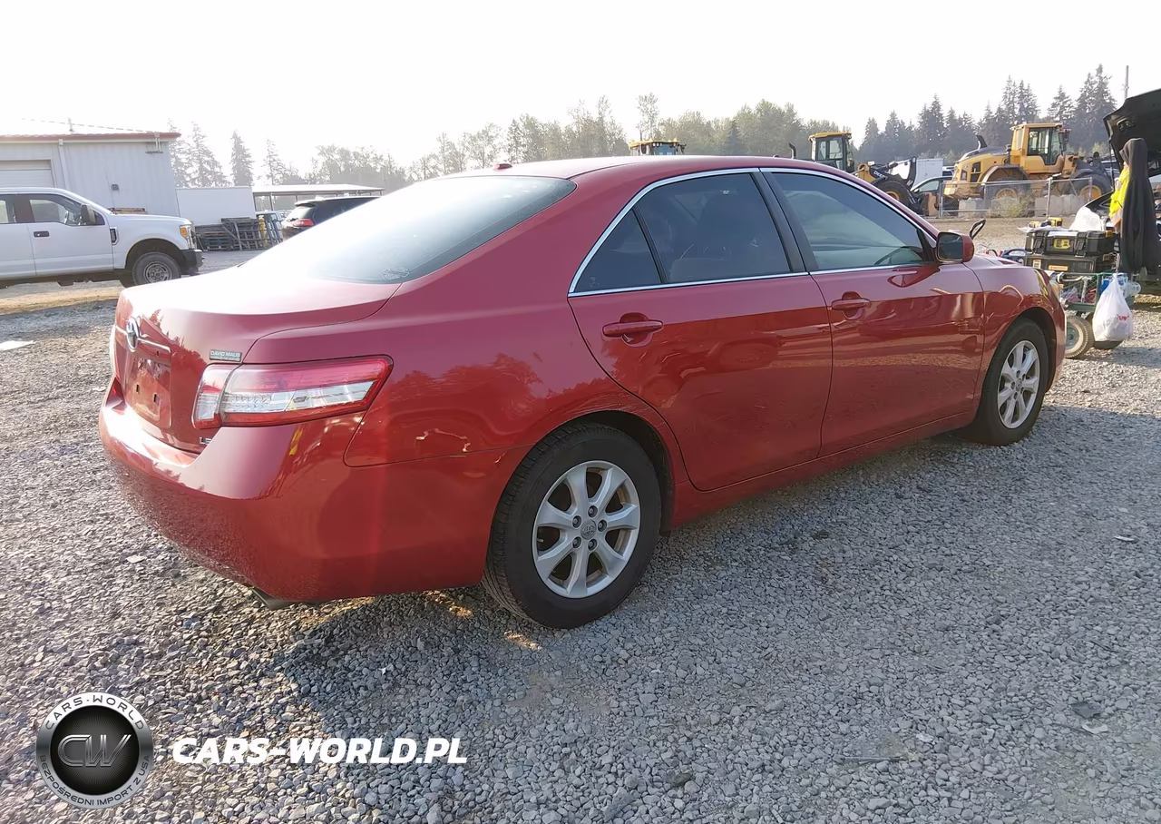 2010 Toyota Camry Le V6 VIN:4T1BK3EK8AU110945 - 4