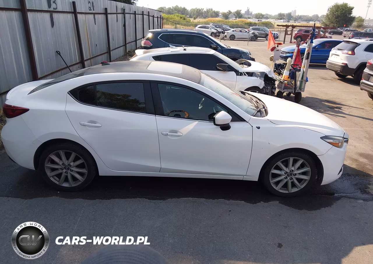 2017 Mazda Mazda3 Touring VIN:3MZBN1V7XHM122196 - 13
