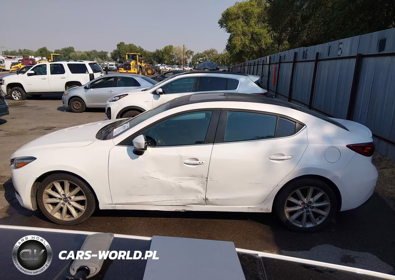 2017 Mazda Mazda3 Touring VIN:3MZBN1V7XHM122196 - 14