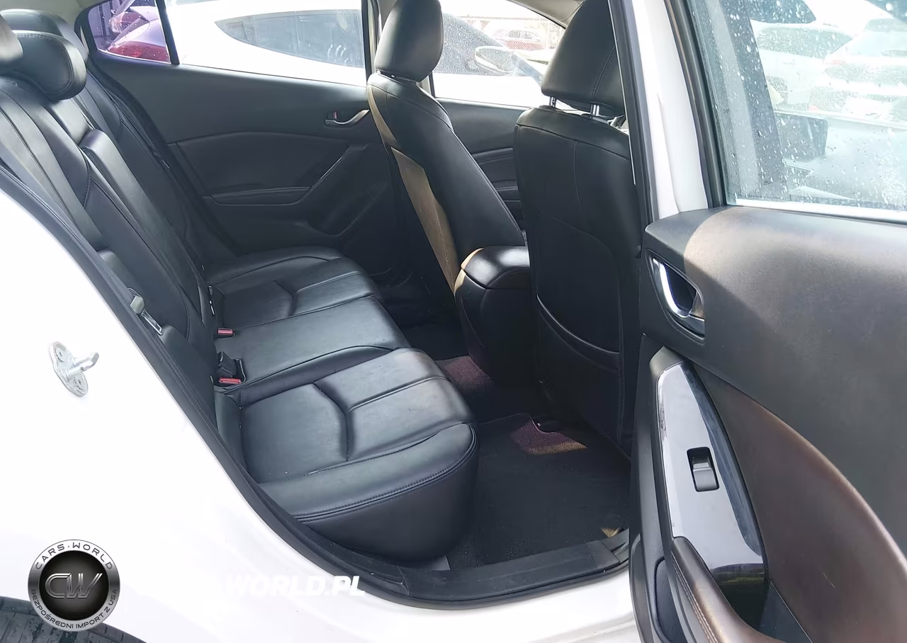 2017 Mazda Mazda3 Touring VIN:3MZBN1V7XHM122196 - 8