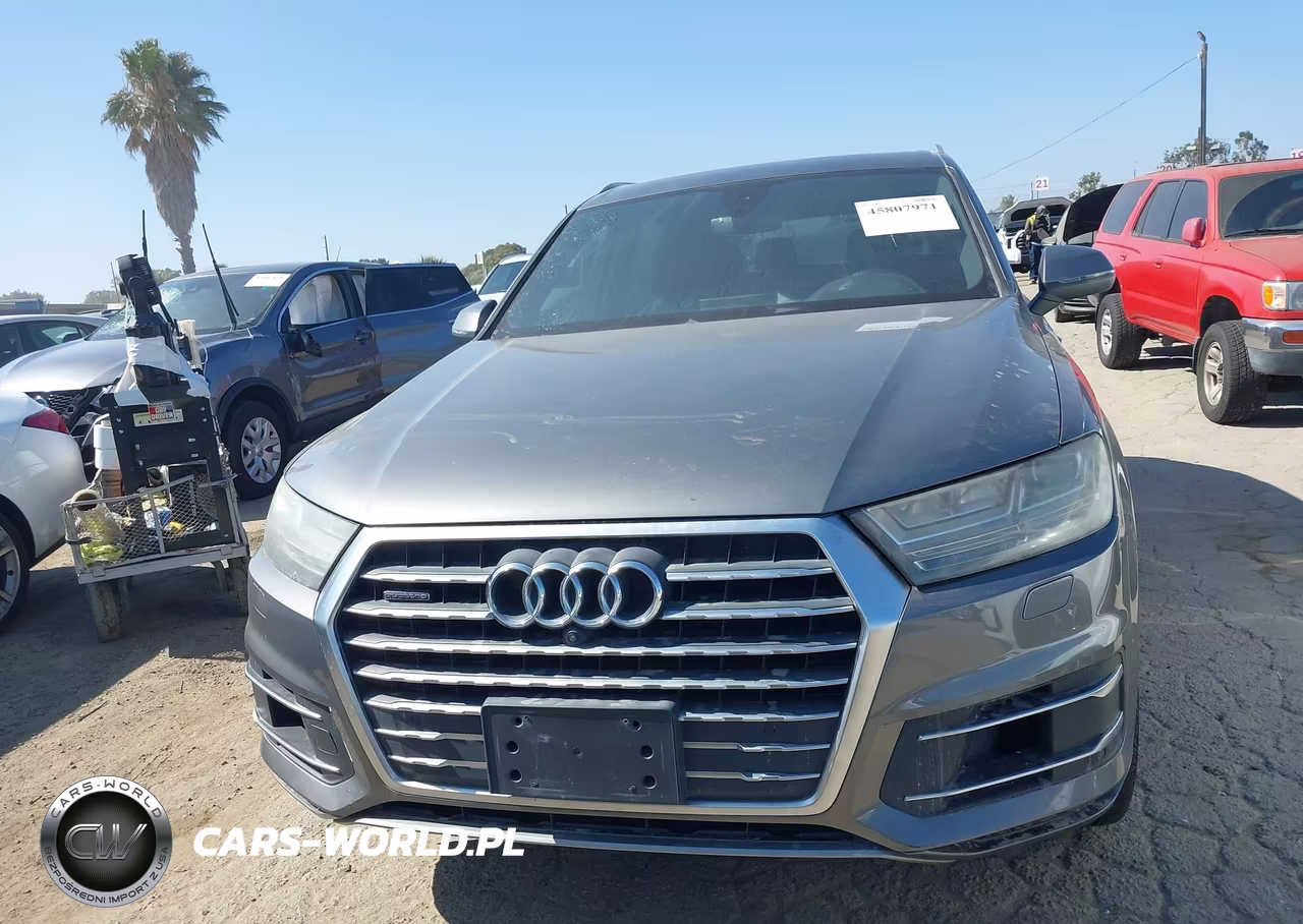 2017 Audi Q7 3.0T Premium VIN:WA1LAAF71HD024262 - 12