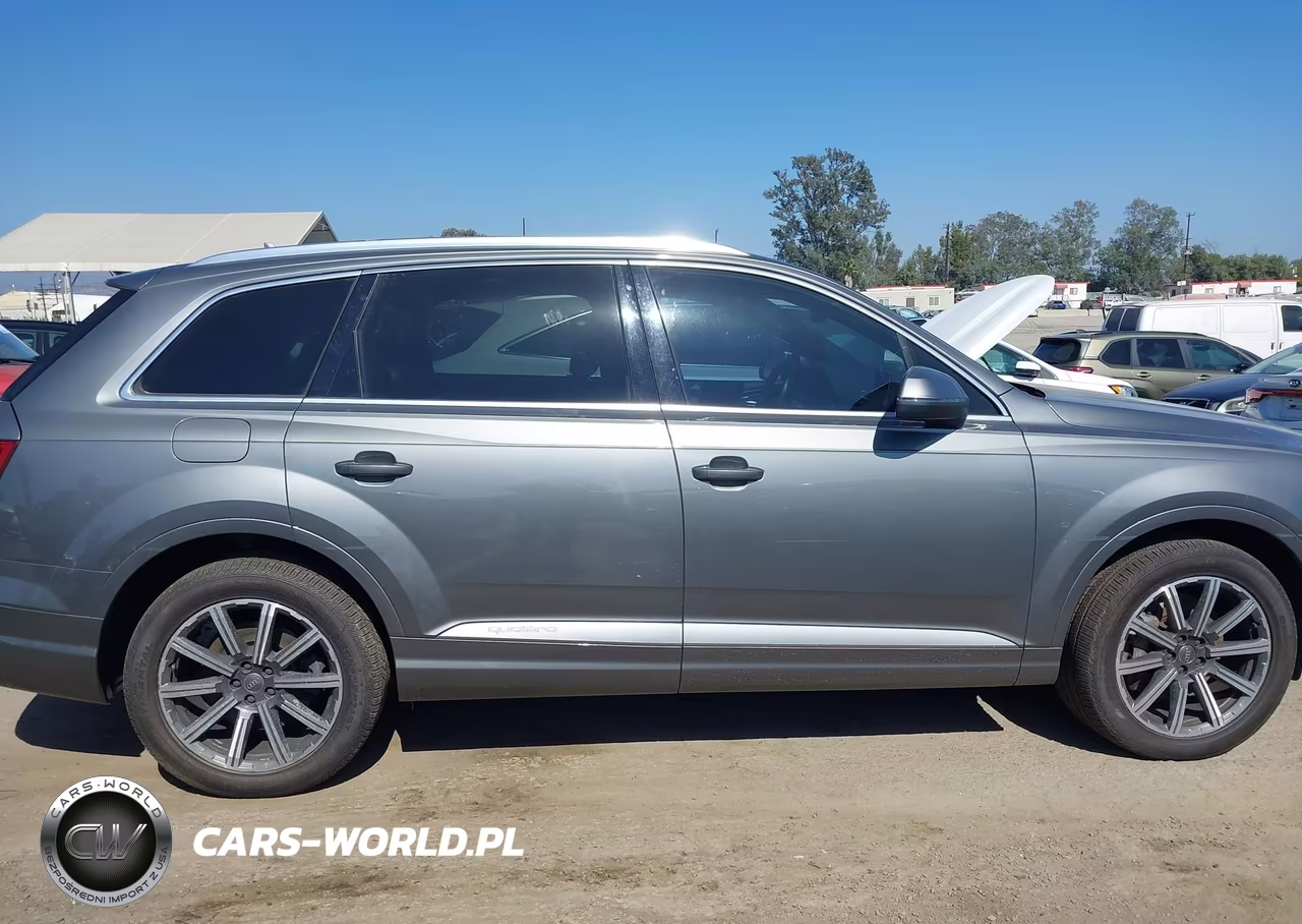 2017 Audi Q7 3.0T Premium VIN:WA1LAAF71HD024262 - 13