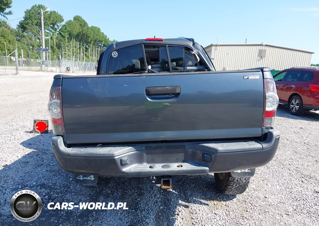 2014 Toyota Tacoma Base V6 VIN:3TMLU4EN0EM162390 - 16