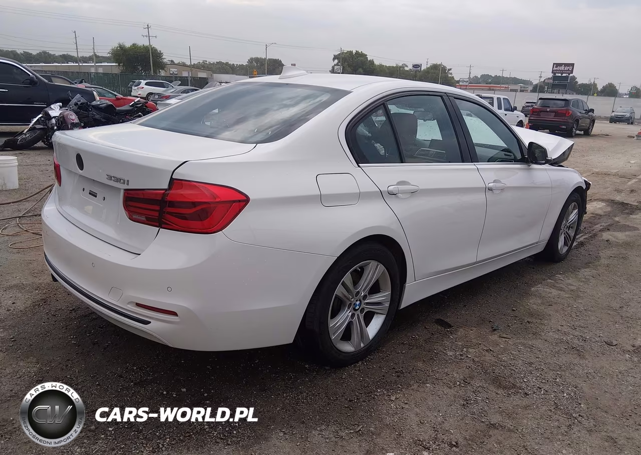 2017 BMW 3 Series 330I VIN:WBA8B9G33HNU53770 - 4
