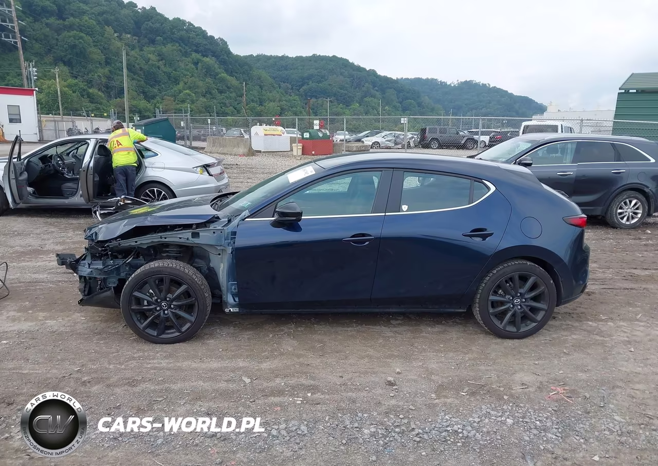 2024 Mazda Mazda3 2.5 S Select Sport VIN:JM1BPAKM0R1703051 - 15