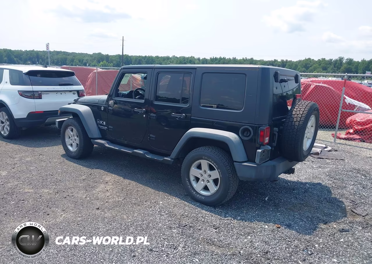 2009 Jeep Wrangler Unlimited X VIN:1J4GA39199L773063 - 3