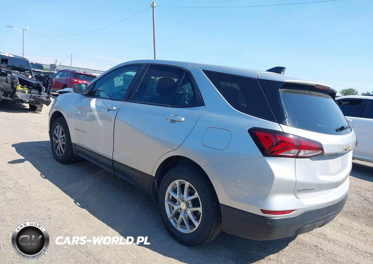 2022 Chevrolet Equinox Awd Ls VIN:3GNAXSEV4NS163242 - 3