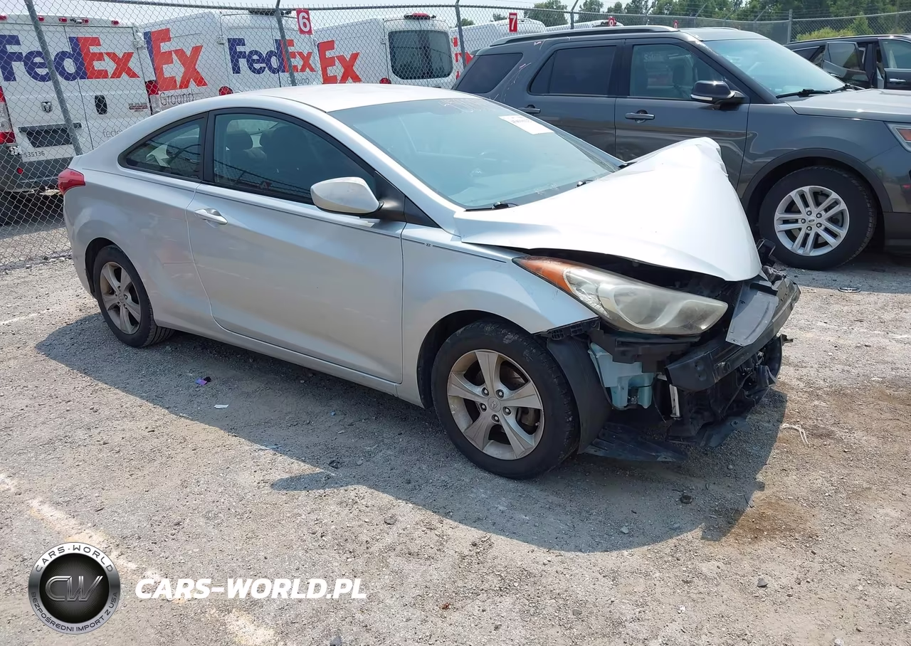 2013 Hyundai Elantra Gs – zdjęcie 1 z 17