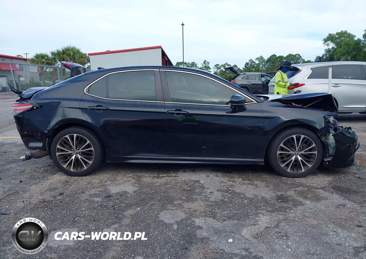 2019 Toyota Camry Se VIN:4T1B11HK8KU183821 - 14