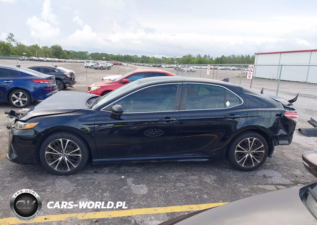 2019 Toyota Camry Se VIN:4T1B11HK8KU183821 - 15