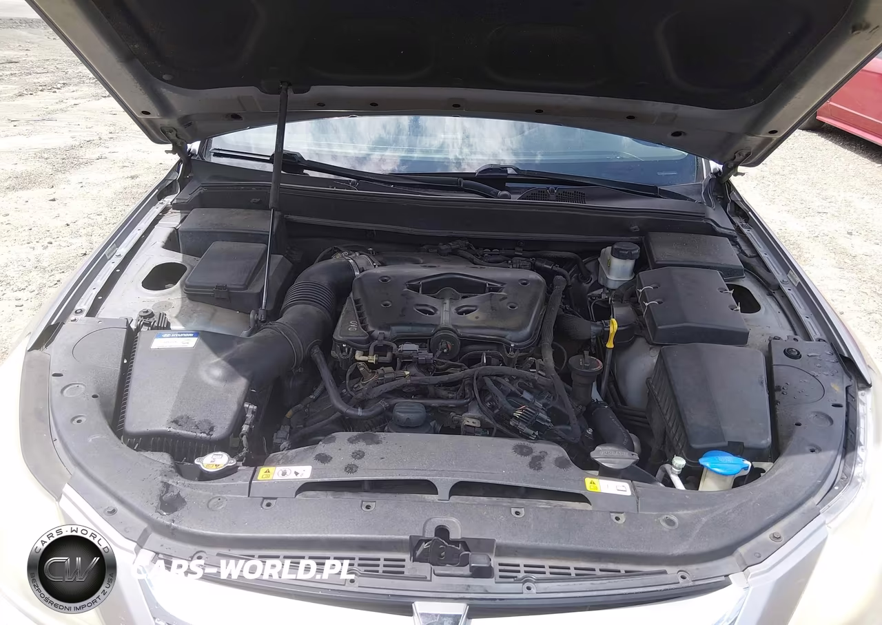 2012 Hyundai Genesis 3.8 VIN:KMHGC4DD9CU208588 - 10