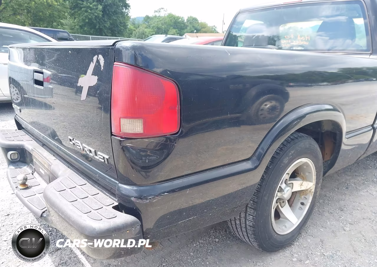 2003 Chevrolet S-10 Ls VIN:1GCCS14HX38175004 - 16