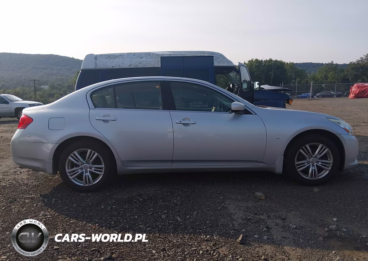 2015 Infiniti Q40 VIN:JN1CV6AR6FM523574 - 13