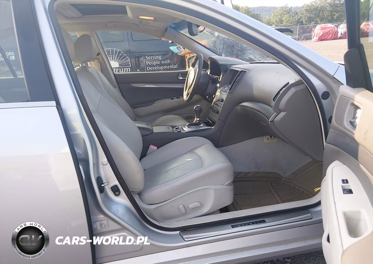 2015 Infiniti Q40 VIN:JN1CV6AR6FM523574 - 5