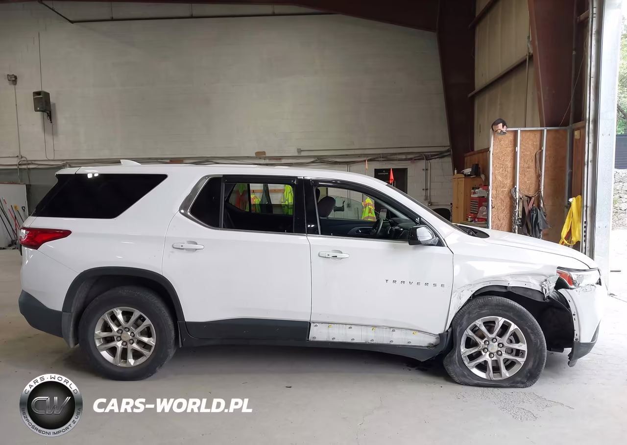 2019 Chevrolet Traverse Ls VIN:1GNEVFKW6KJ107148 - 14