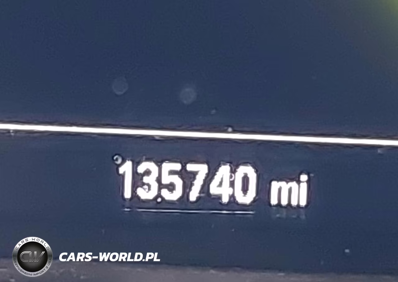 2019 Chevrolet Traverse Ls VIN:1GNEVFKW6KJ107148 - 16