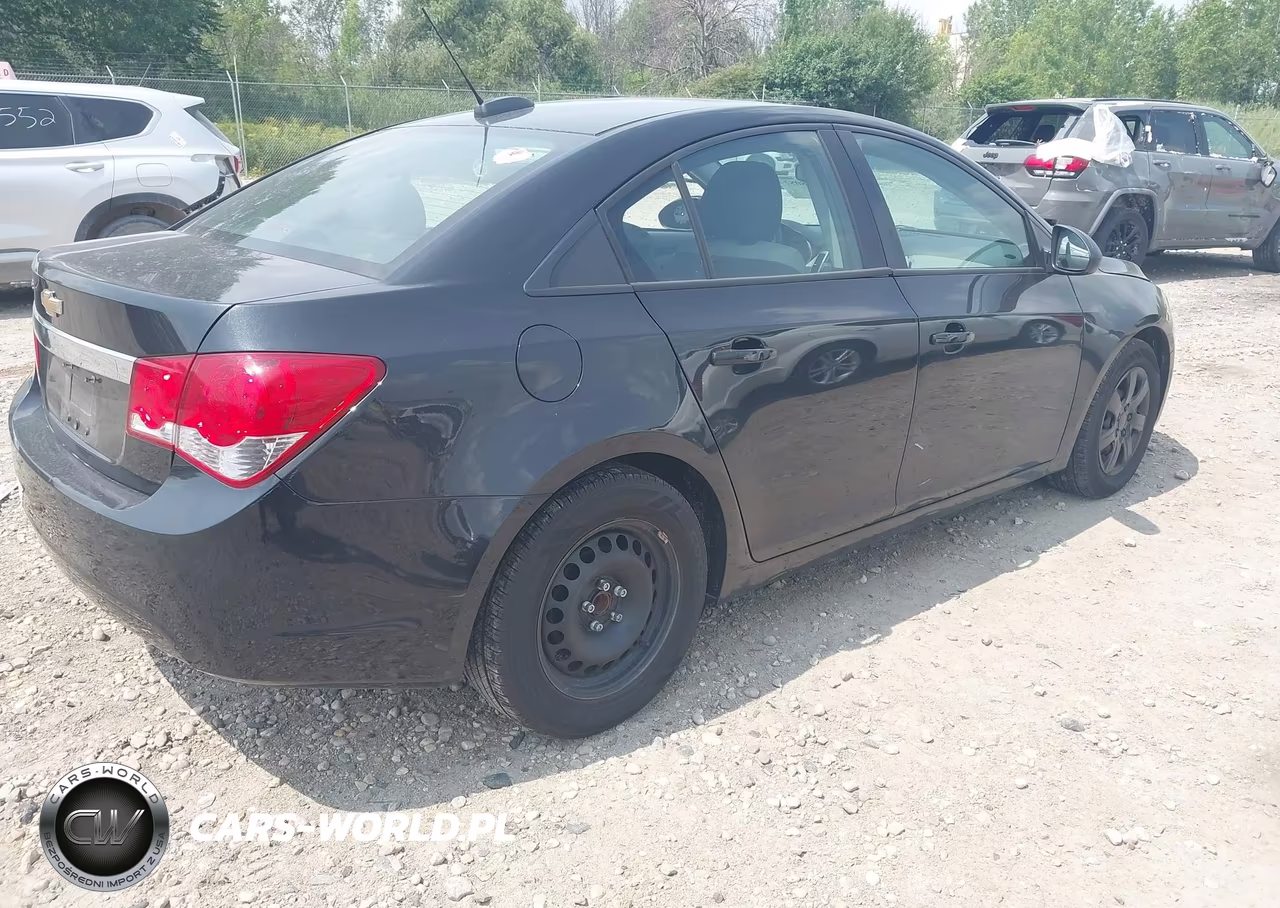 2016 Chevrolet Cruze Limited Ls Auto VIN:1G1PC5SG3G7155391 - 4