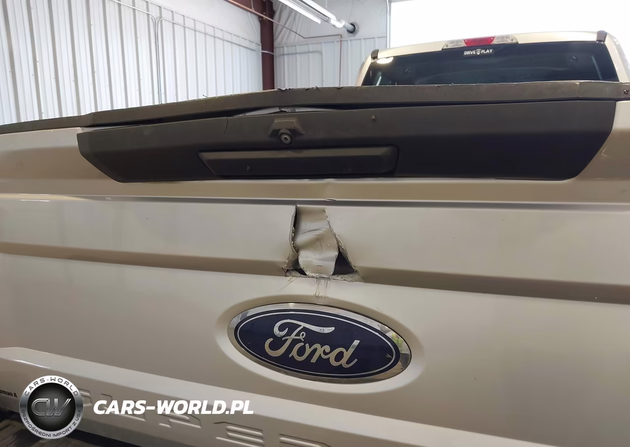 2018 Ford F-350 Xl VIN:1FT8W3BT0JEC12489 - 16