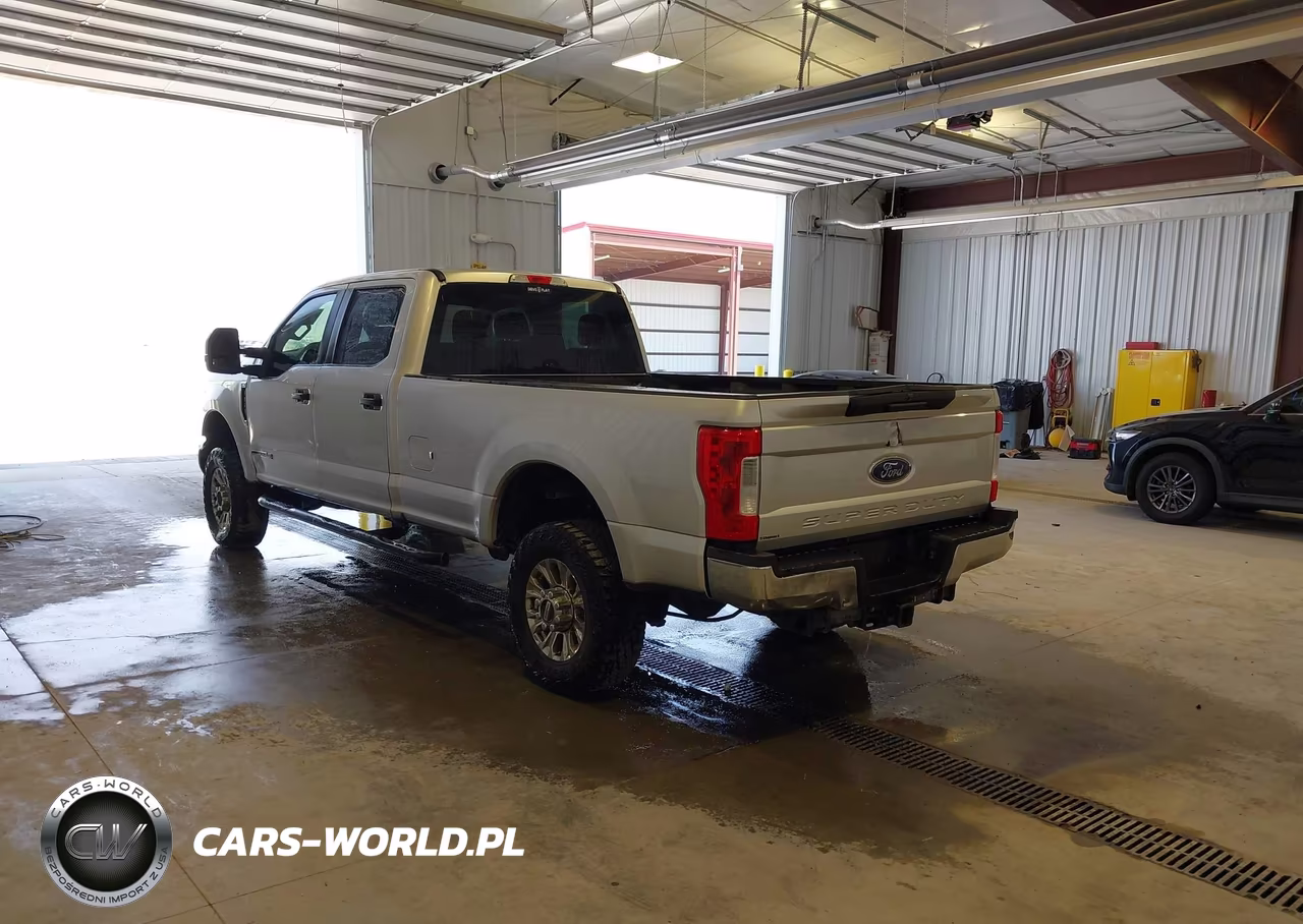 2018 Ford F-350 Xl VIN:1FT8W3BT0JEC12489 - 3