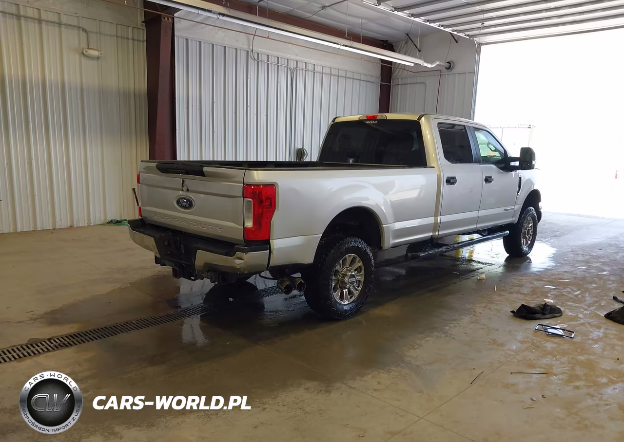 2018 Ford F-350 Xl VIN:1FT8W3BT0JEC12489 - 4