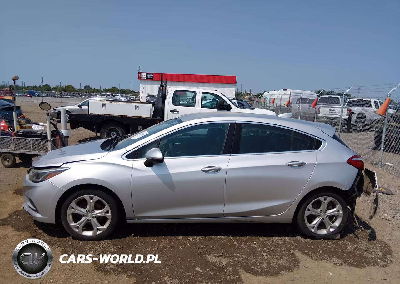 2017 Chevrolet Cruze Premier Auto VIN:3G1BF6SM8HS590083 - 14