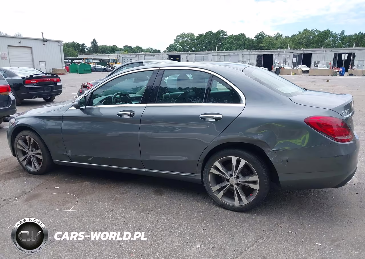 2017 Mercedes-Benz C 300 4Matic VIN:55SWF4KB1HU188330 - 6