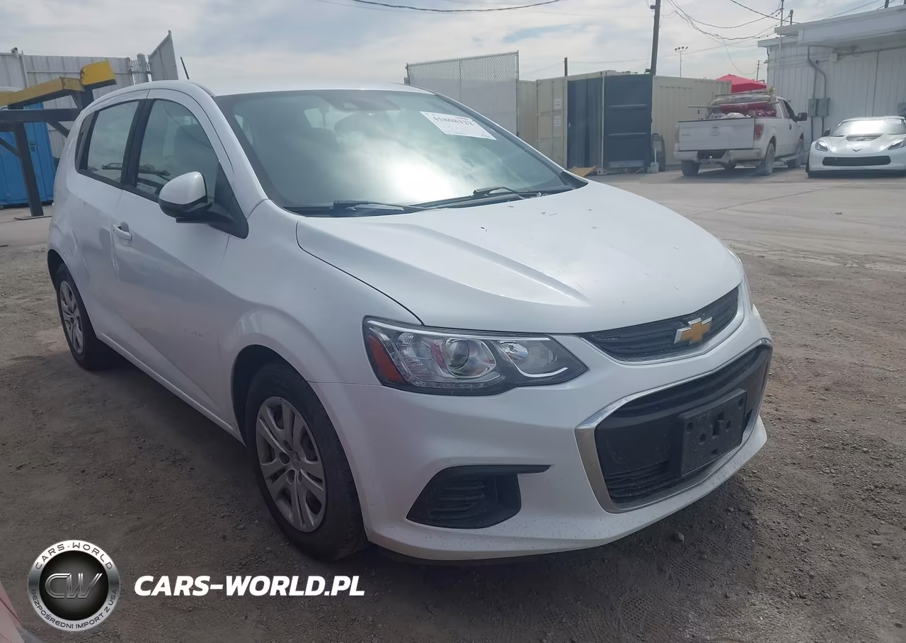 2020 Chevrolet Sonic Fwd 1Fl 5-Door – zdjęcie 1 z 18
