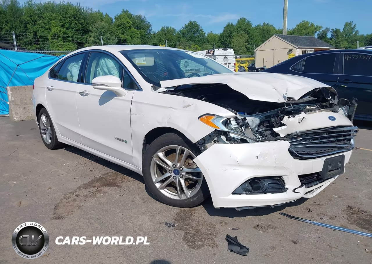 2016 Ford Fusion Hybrid Titanium – zdjęcie 1 z 16