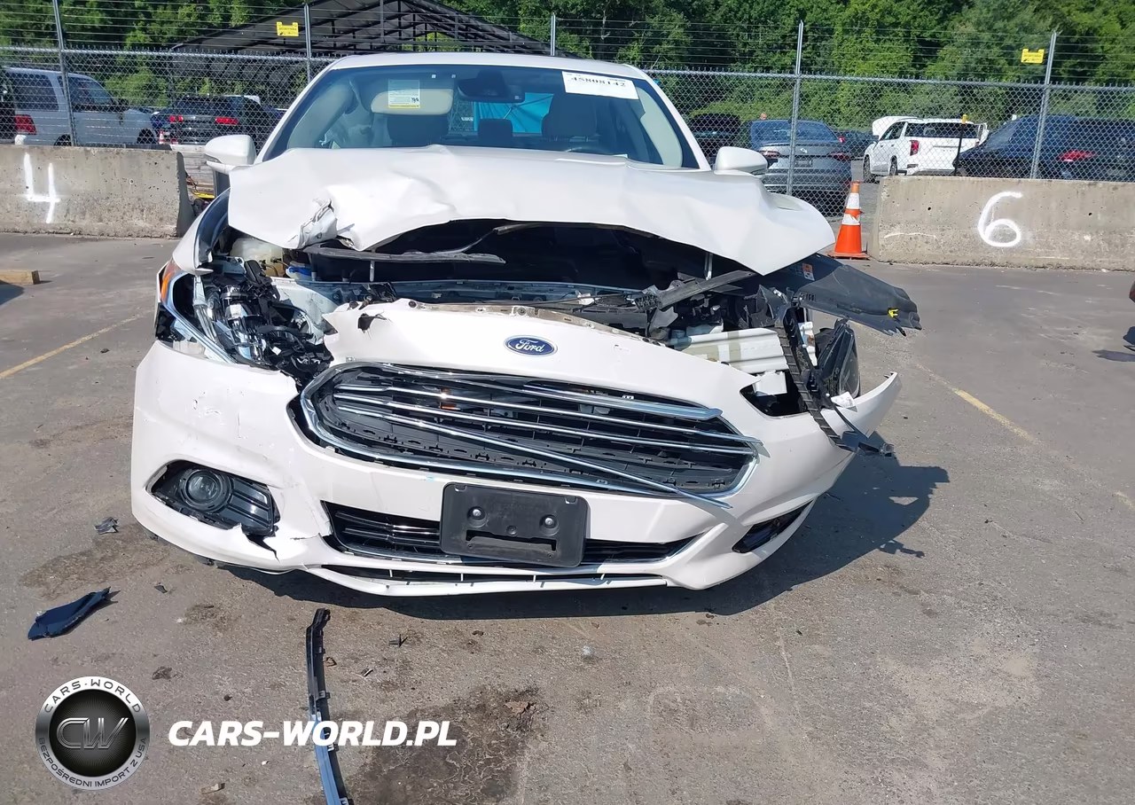 2016 Ford Fusion Hybrid Titanium VIN:3FA6P0RU3GR363131 - 6