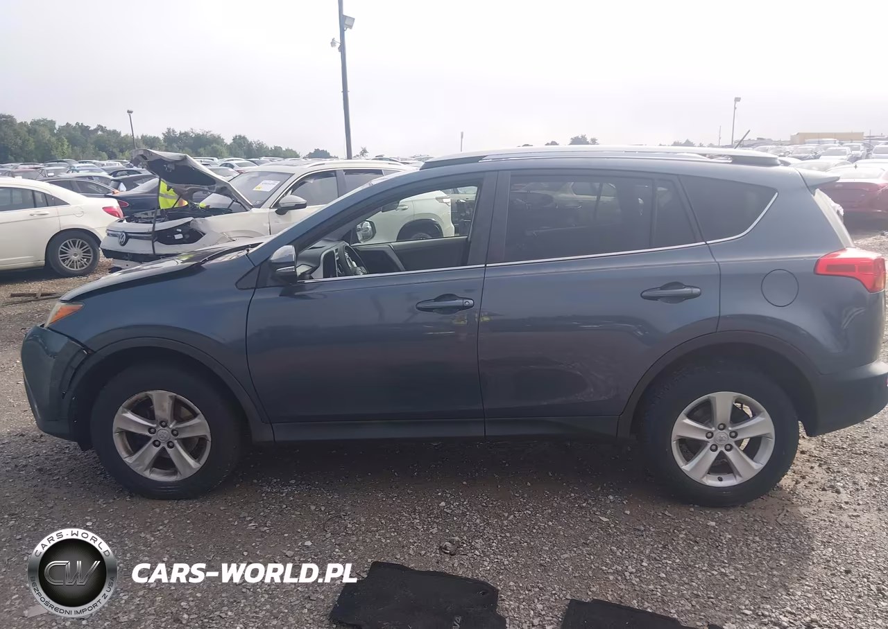 2013 Toyota Rav4 Xle VIN:2T3RFREV8DW064075 - 14