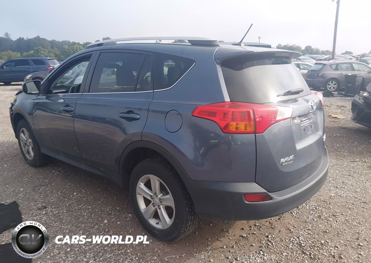 2013 Toyota Rav4 Xle VIN:2T3RFREV8DW064075 - 3