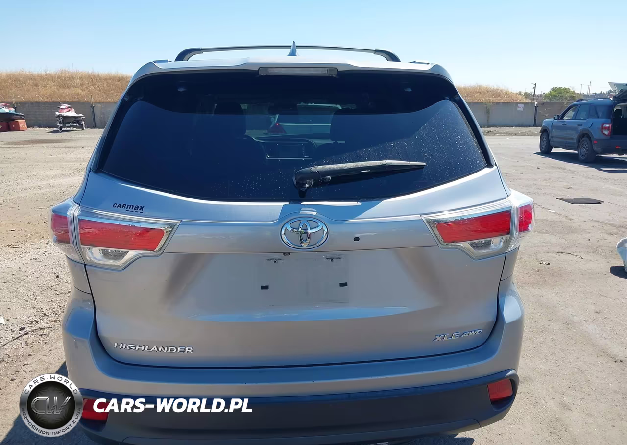 2015 Toyota Highlander Xle V6 VIN:5TDJKRFH8FS126127 - 16