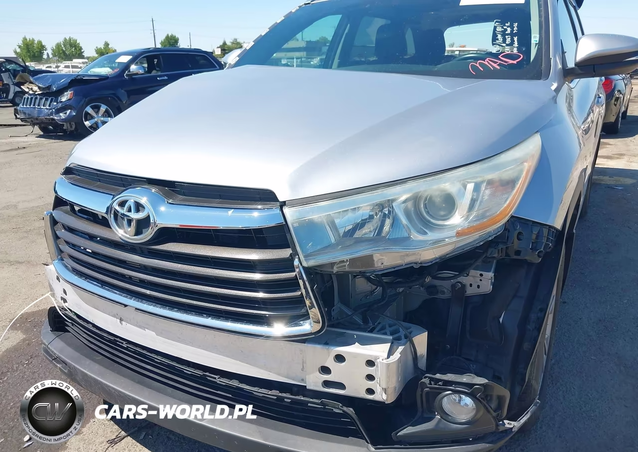 2015 Toyota Highlander Xle V6 VIN:5TDJKRFH8FS126127 - 6