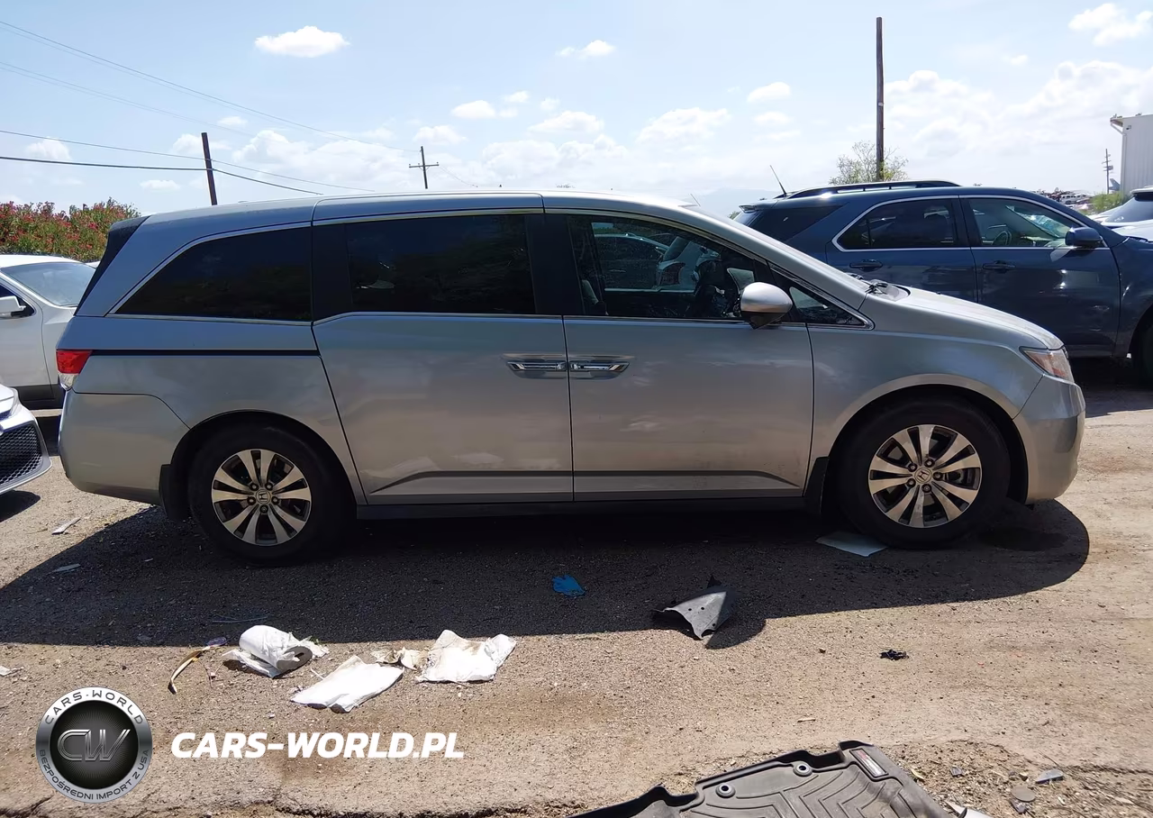 2017 Honda Odyssey Se VIN:5FNRL5H30HB017825 - 12