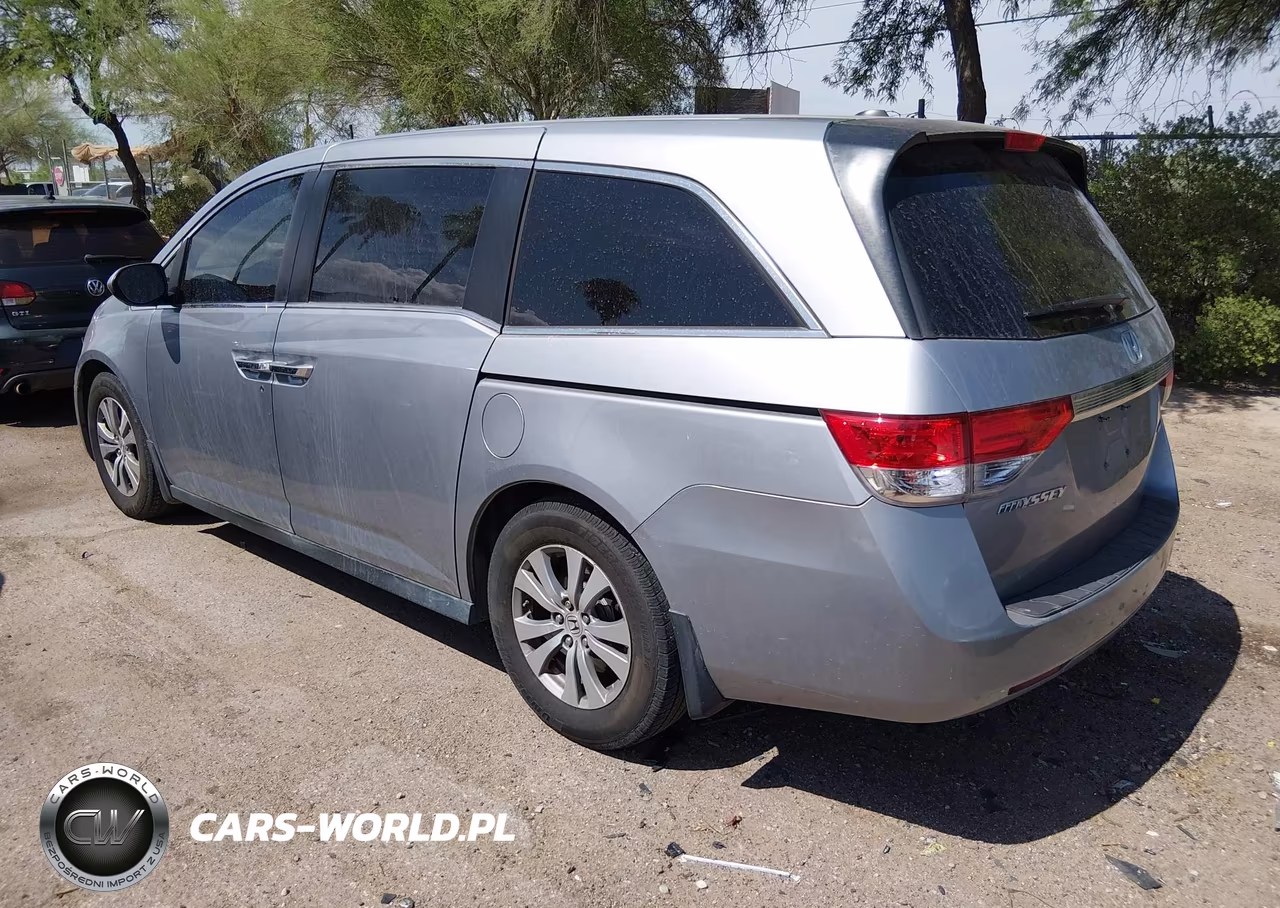 2017 Honda Odyssey Se VIN:5FNRL5H30HB017825 - 3