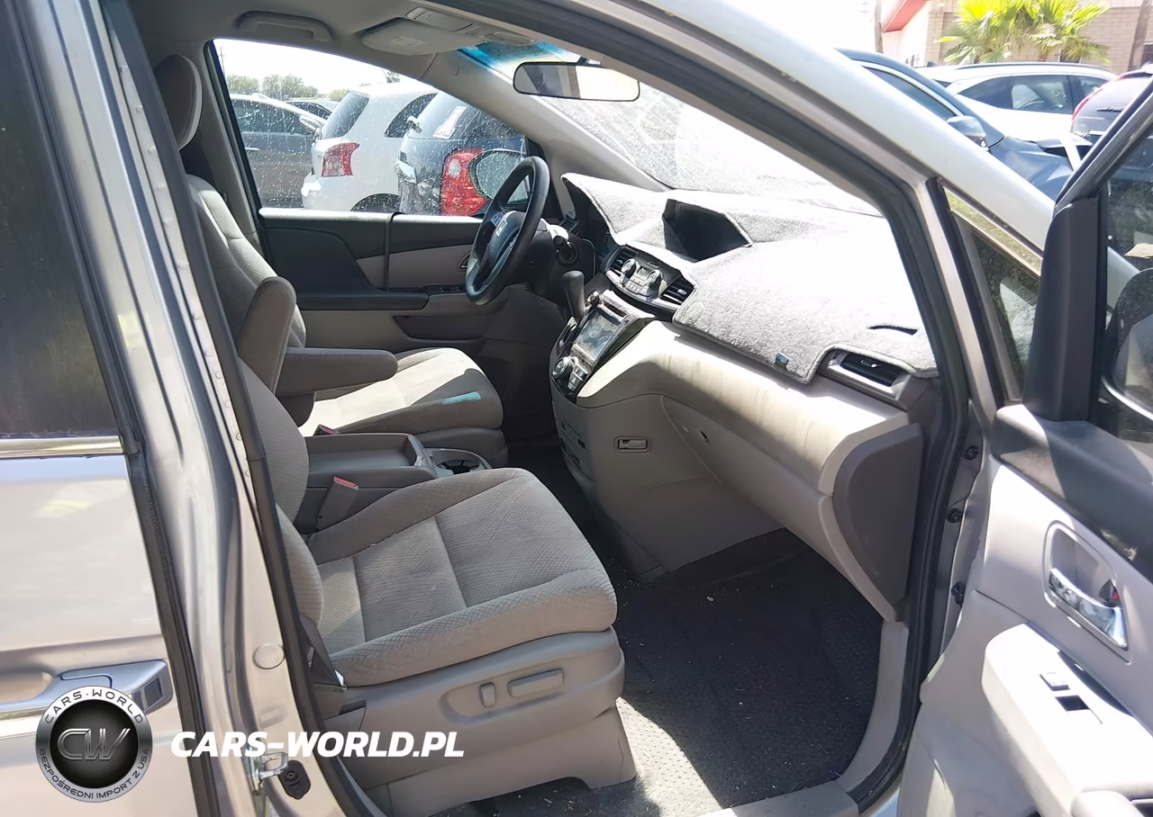 2017 Honda Odyssey Se VIN:5FNRL5H30HB017825 - 5