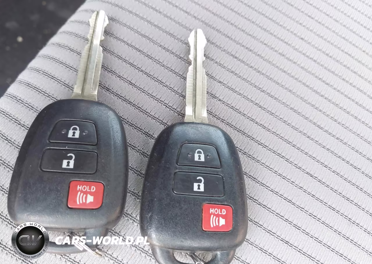 2015 Toyota Rav4 Xle VIN:2T3RFREV0FW323676 - 11