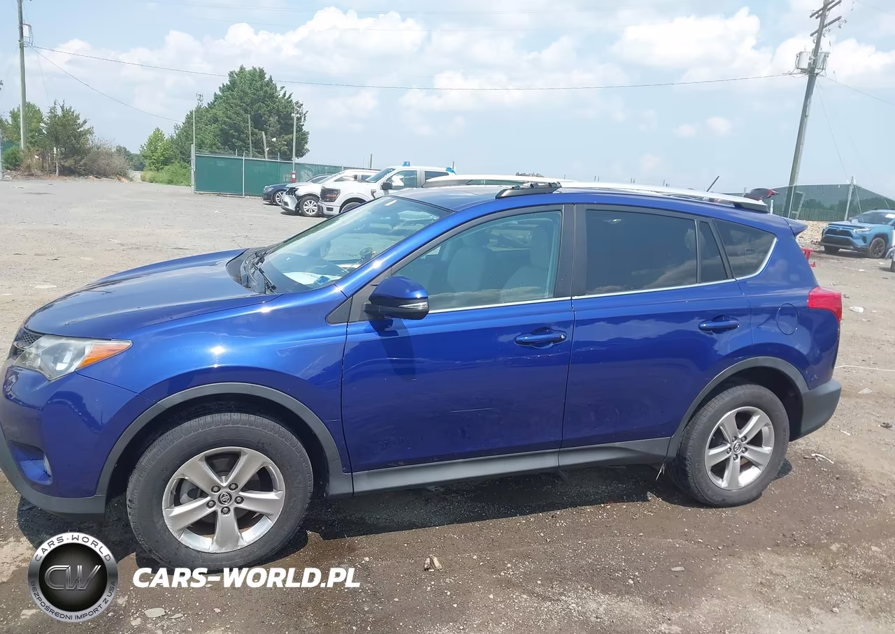 2015 Toyota Rav4 Xle VIN:2T3RFREV0FW323676 - 14